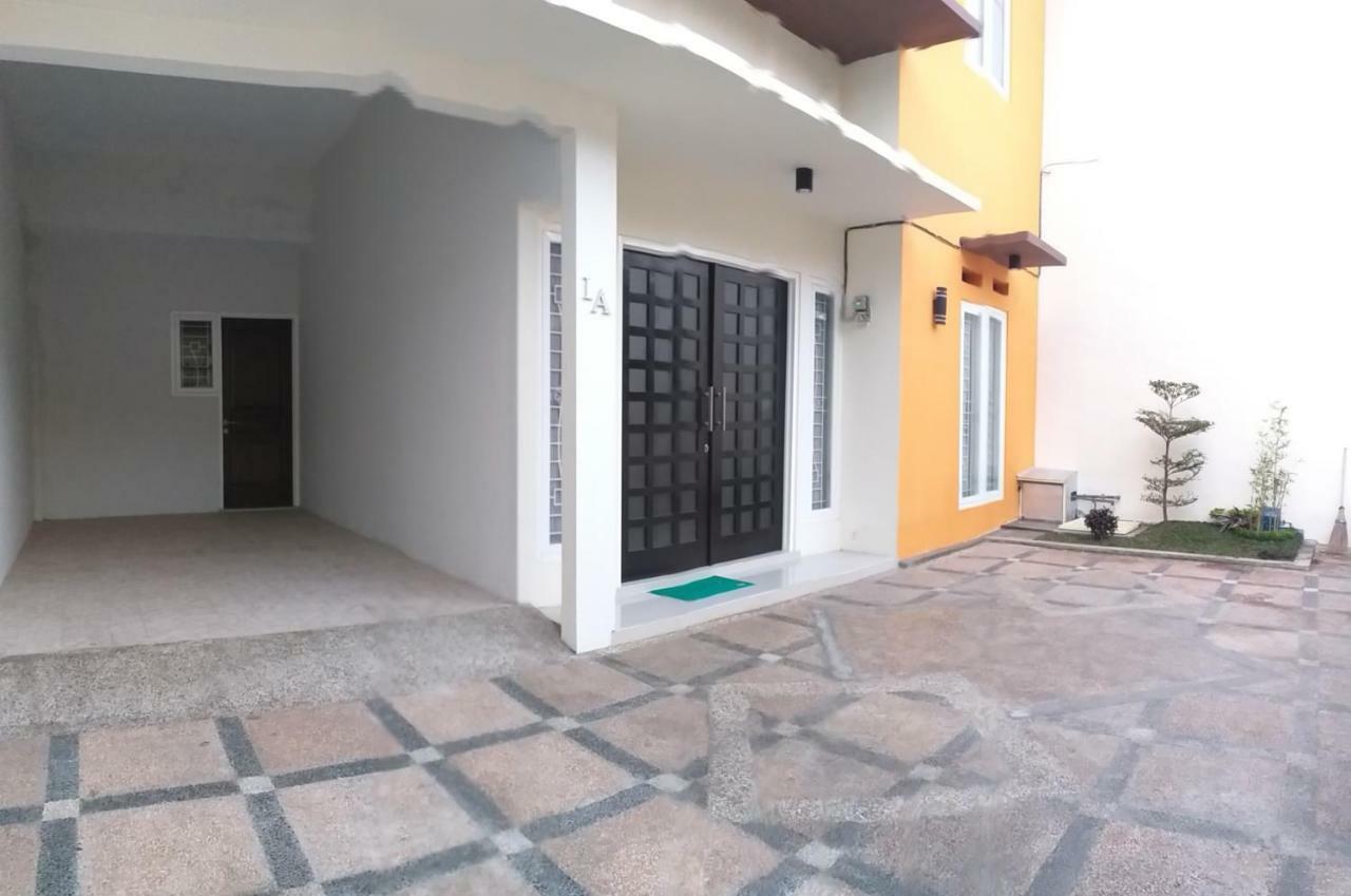 Oemah Arma Rinjani 2 Villa Batu  Buitenkant foto